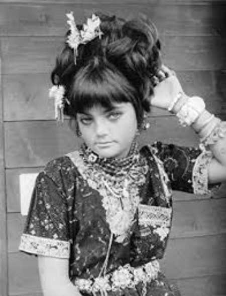 Elizabeth's daughters photo 